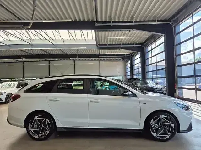 Neu Hyundai i30 N Line 2026 Weiss Limousine