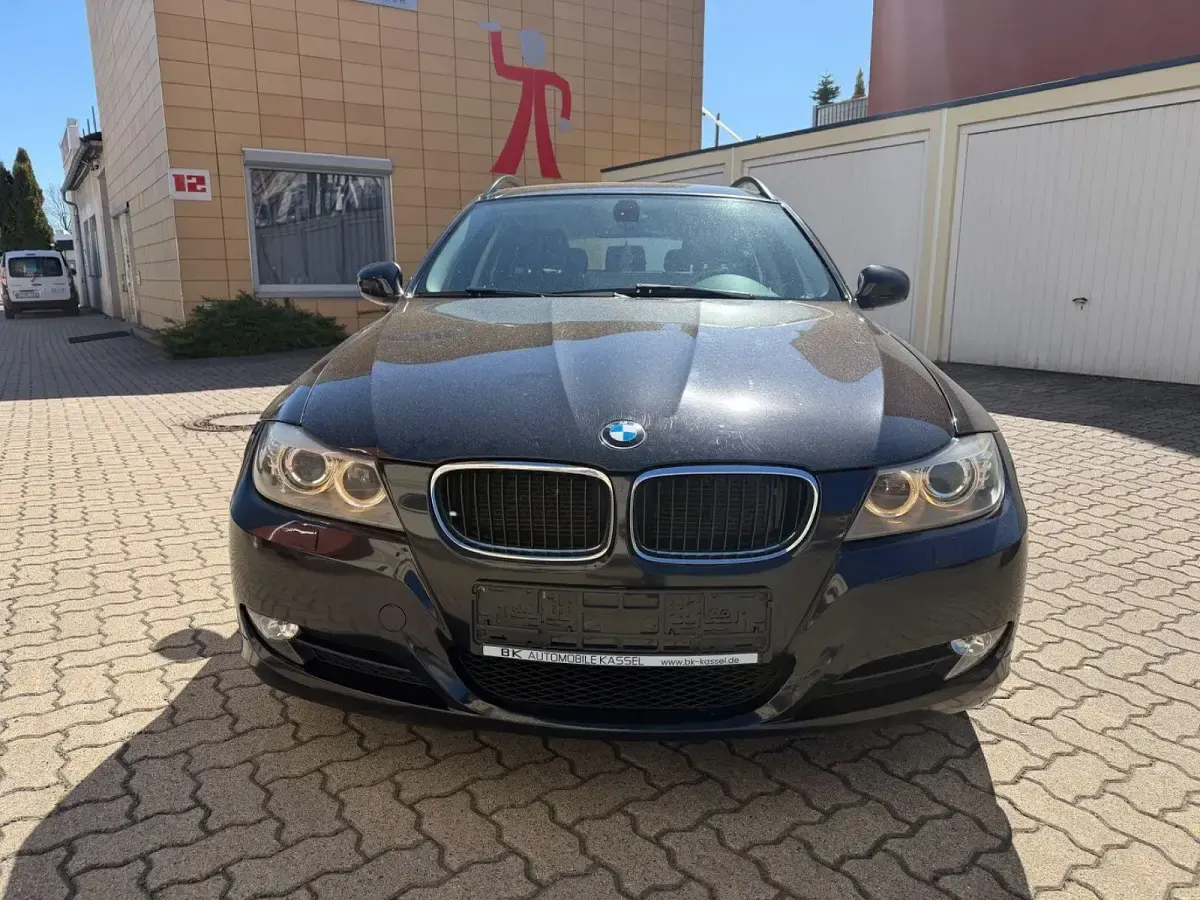 Brugt BMW 318 143 HK (105 kW) 2010 Sort Stationcar