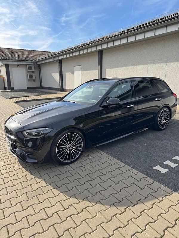 Schwarz Gebraucht 2022 Mercedes C300 AMG Kombi | 40.000 € (Fairer Preis) - Bild 1/4