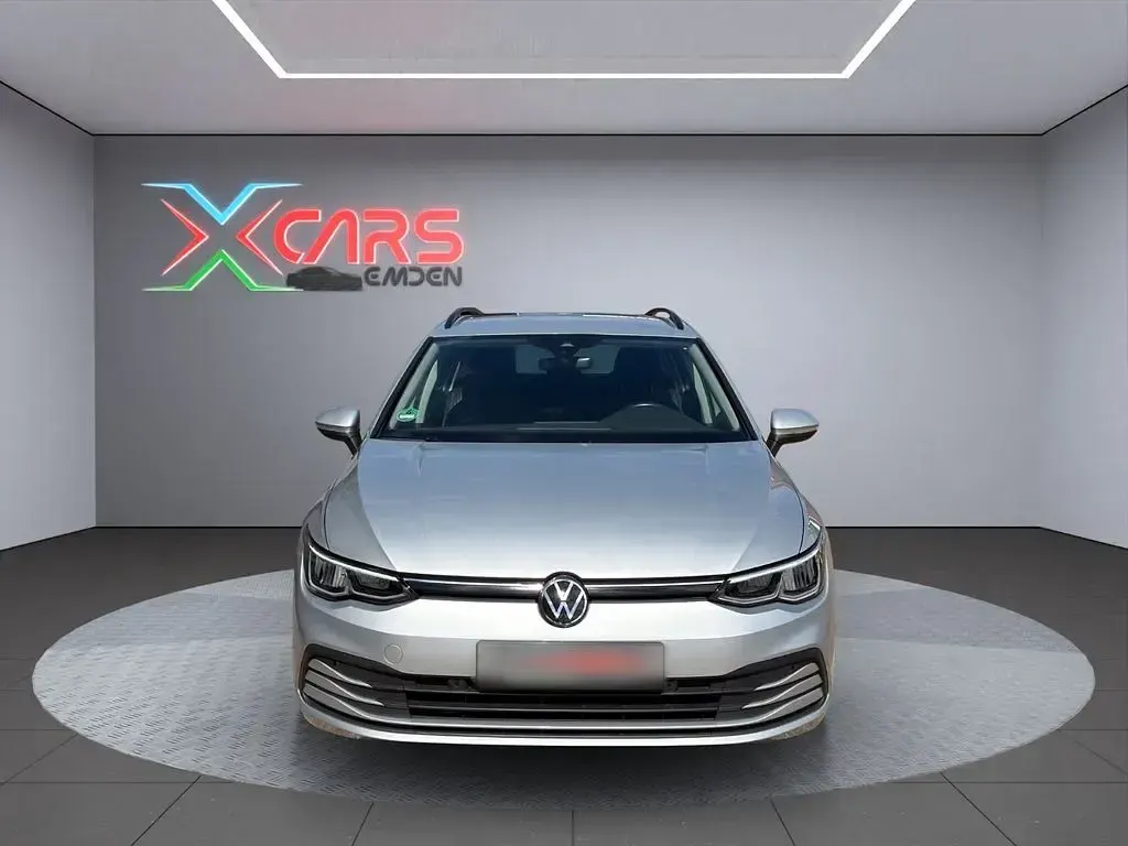 Gebraucht VW Golf VIII Life 116 PS (85 kW) 2023 Silber Kombi
