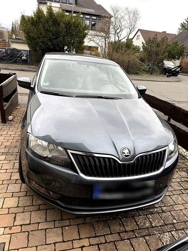 Gebraucht Skoda Rapid Cool Edition 95 PS (69 kW) 2018 Grau Kleinwagen