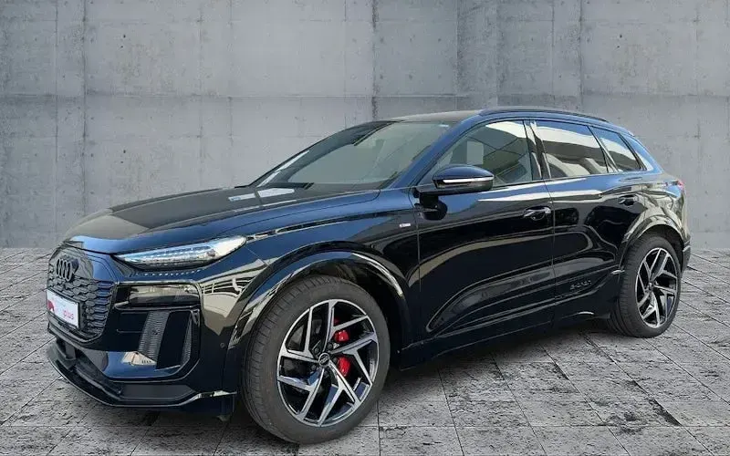 Gebraucht Audi Q6 e-tron S-Line 285 kW (388 PS) 2025 Mythosschwarz metallic SUV