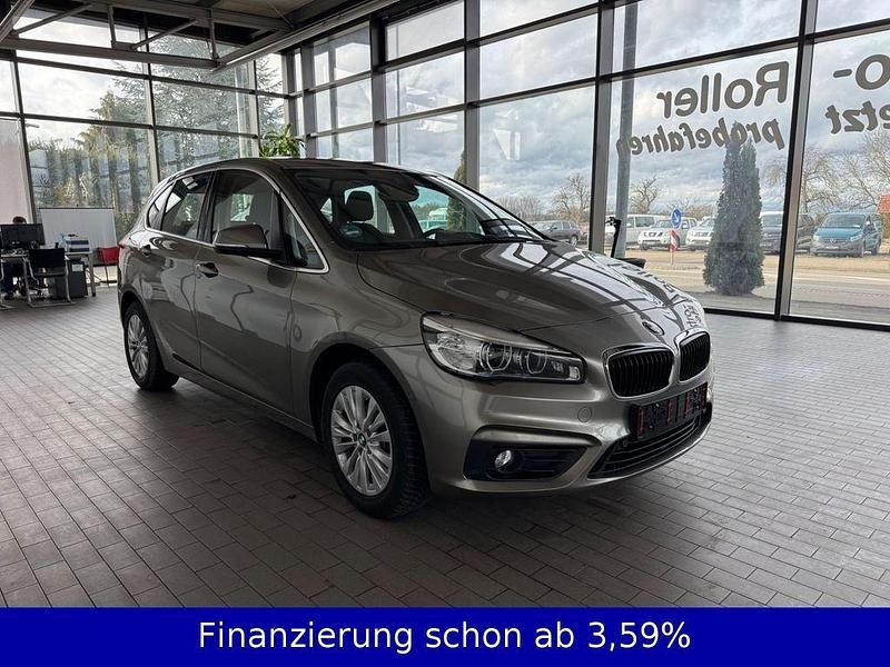 Gebraucht BMW 218 Active Tourer Advantage 136 PS (100 kW) 2017 Silber Van / Kleinbus