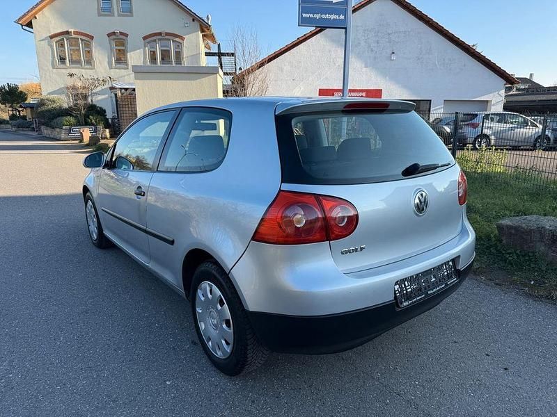 Gebraucht VW Golf V Trendline 75 PS (55 kW) 2003 Silber Kleinwagen