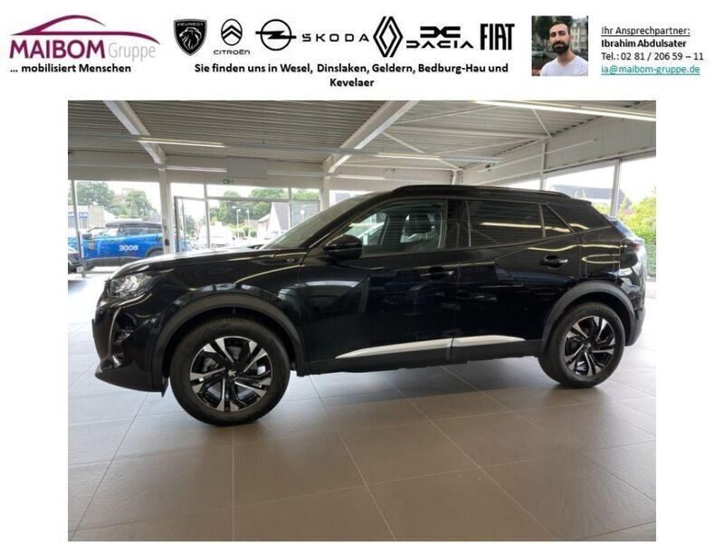 Gebraucht Peugeot e-2008 Allure 100 kW (136 PS) 2022 Perla nera metallic (metallic) SUV