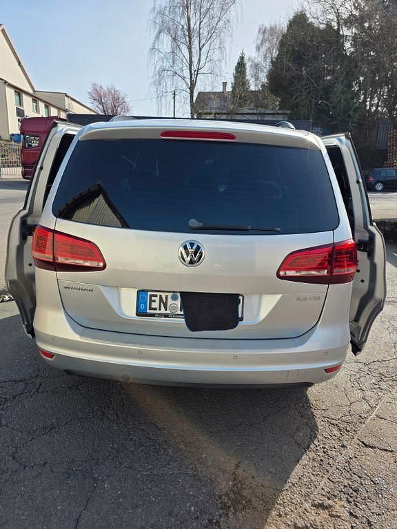 Gebraucht VW Sharan Beach 150 PS (110 kW) 2015 Silber Van / Kleinbus