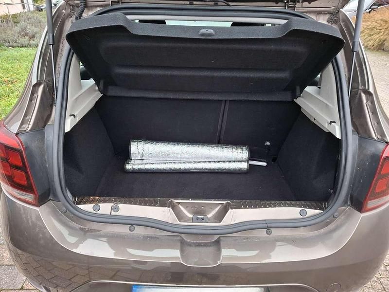 Gebraucht Dacia Sandero Ambiance 73 PS (53 kW) 2018 Braun Limousine