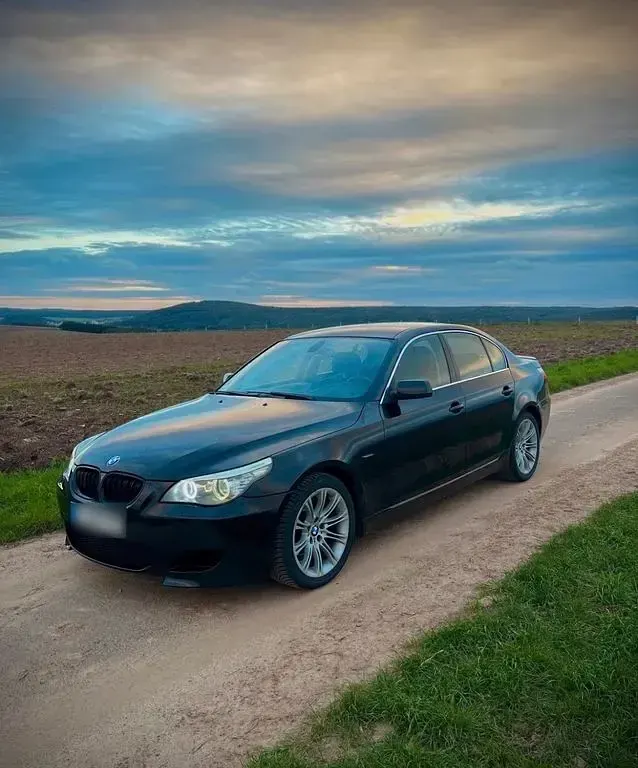 Gebraucht BMW 520 M Sport 170 PS (125 kW) 2008 Schwarz Limousine