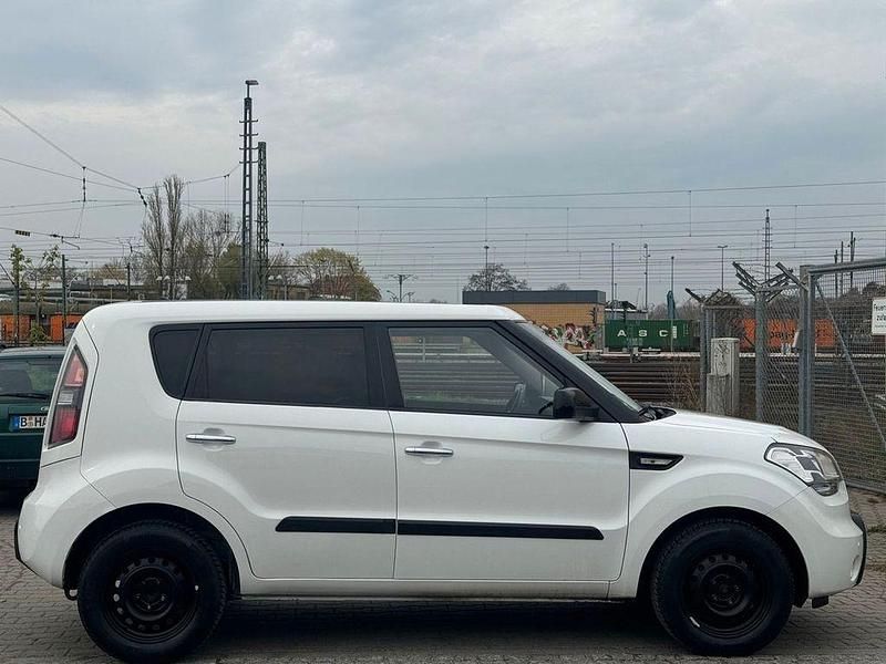 Gebraucht Kia Soul 128 PS (94 kW) 2012 Schneeweiss SUV