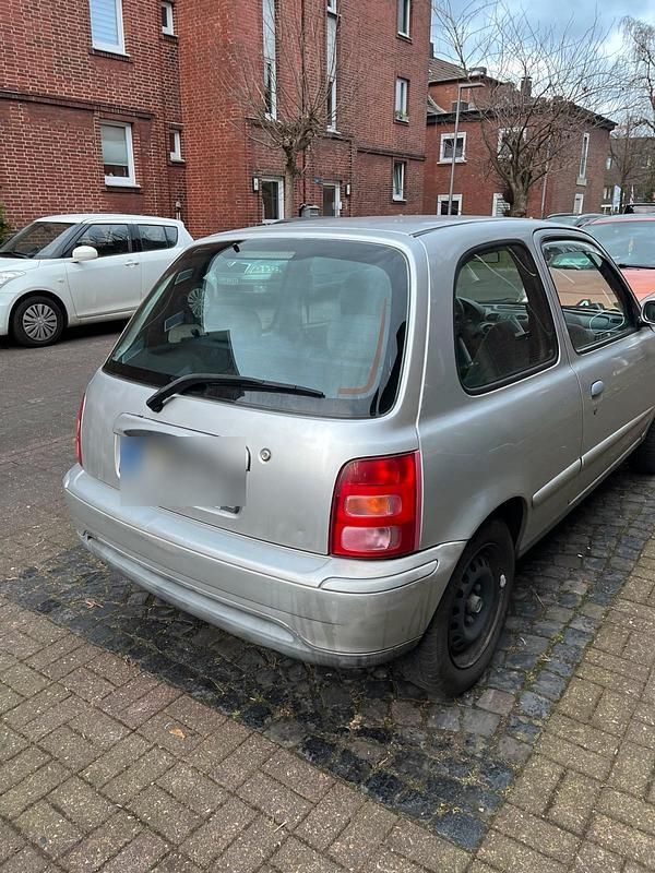 Silber Gebraucht 2002 Nissan Micra Coupé | 1.100 € (Fairer Preis) - Bild 1/4