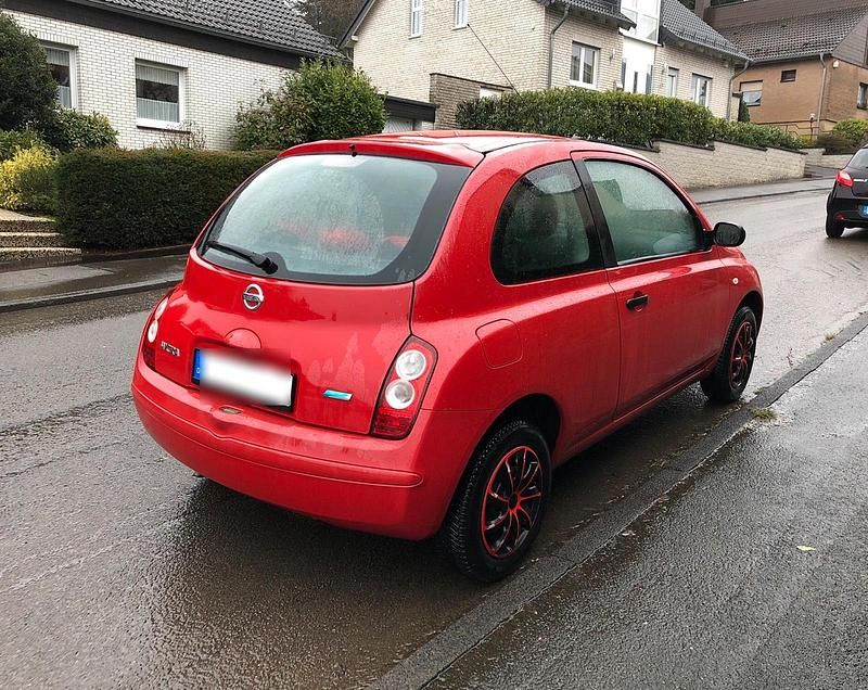 Gebraucht Nissan Micra 65 PS (47 kW) 2009 Rot Kleinwagen
