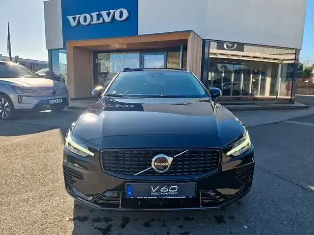 Usata Volvo V60 Plus 253 CV (186 kW) 2022 Nero Station wagon