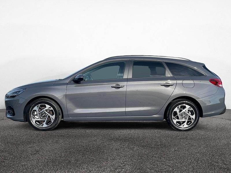 Neu Hyundai i30 140 PS (102 kW) 2025 Ecotronic grey Kombi