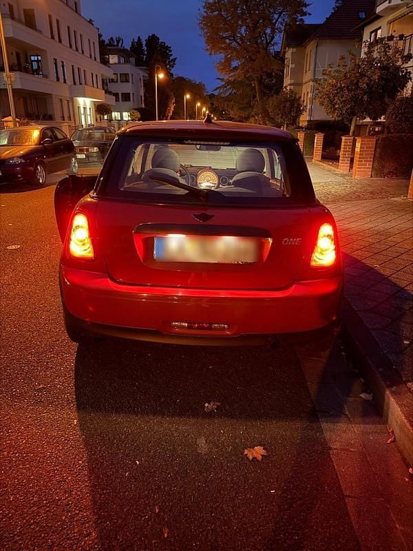 Rot Gebraucht 2011 Mini Cooper Kleinwagen | 3.300 € (Superpreis) - Bild 1/4