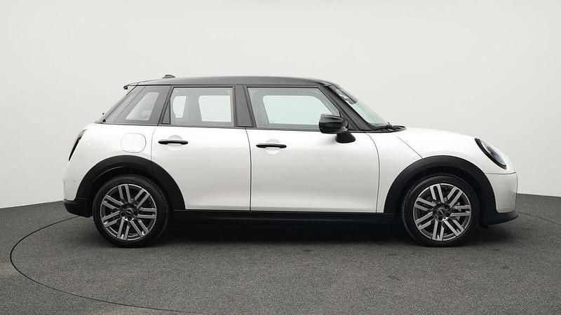 Gebraucht Mini Cooper Classic 114 kW (156 PS) 2025 Weiß Kleinwagen