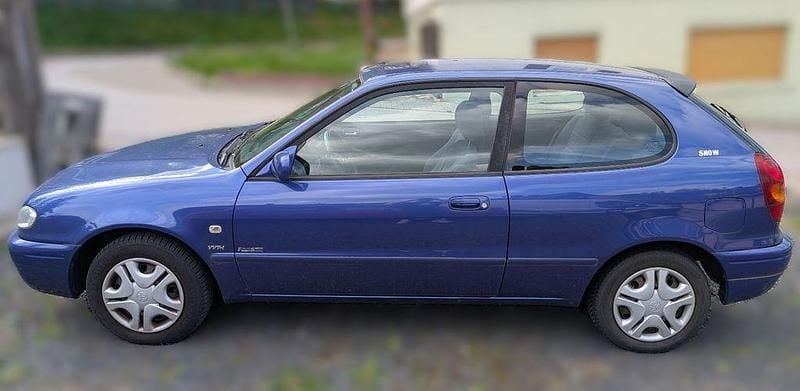 Gebraucht Toyota Corolla 97 PS (71 kW) 2001 Blau Limousine