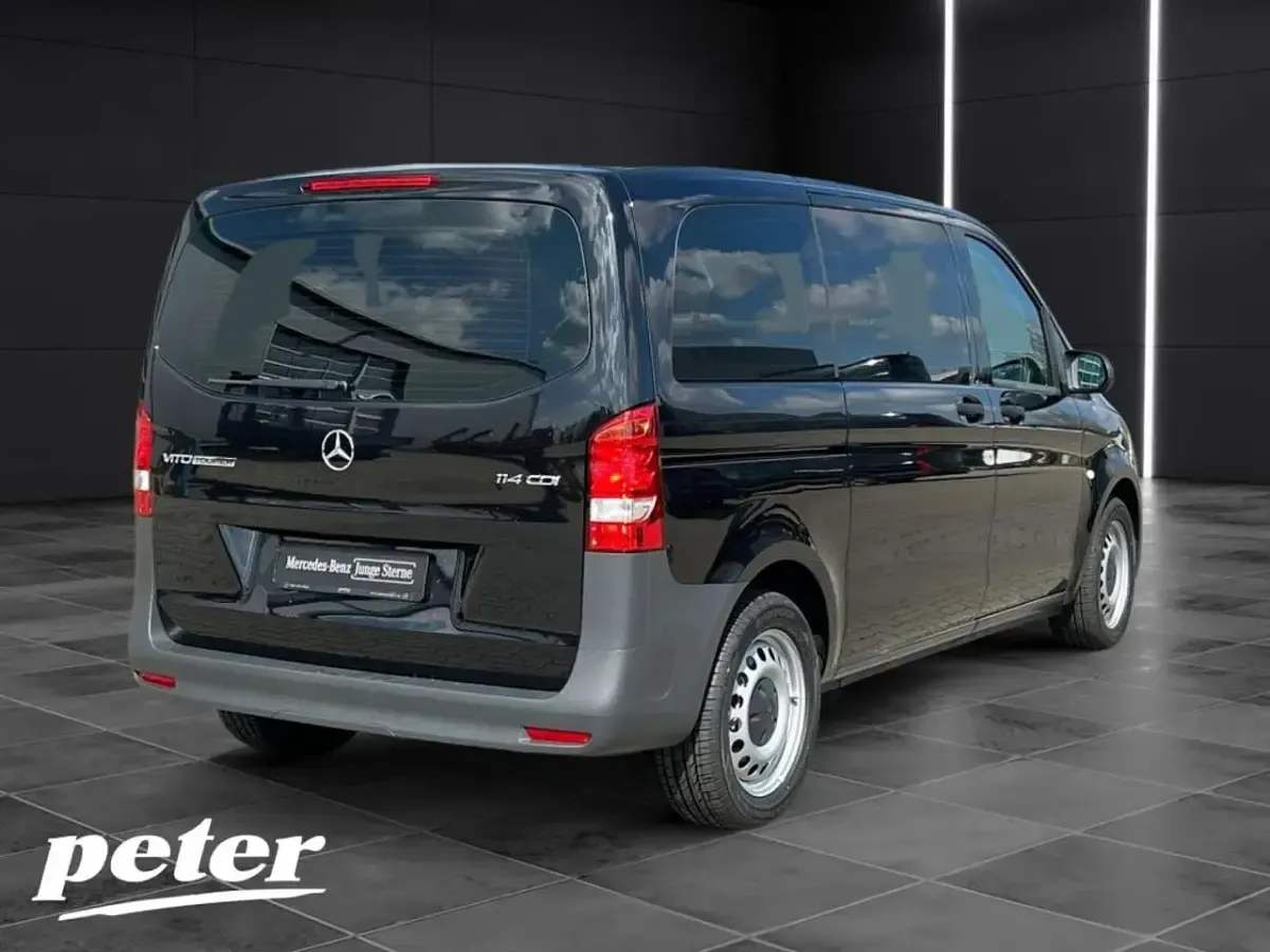 Neu Mercedes Vito 136 PS (100 kW) 2025 Obsidianschwarz metallic Van