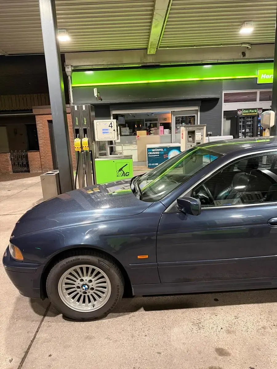 Gebraucht BMW 520 170 PS (125 kW) 2002 Blau Limousine