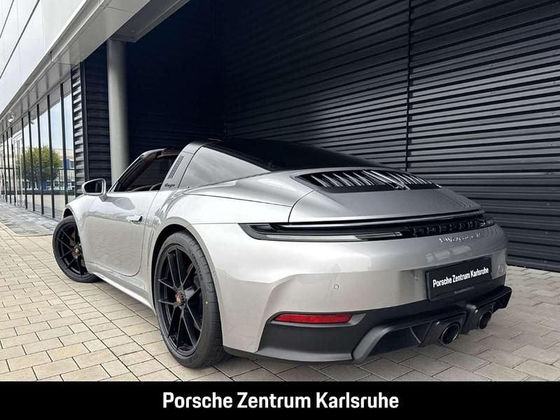 Gebraucht Porsche 992 541 PS (397 kW) 2026 Silber Coupé