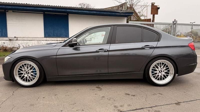 Gebraucht BMW 335 Sport Line 306 PS (225 kW) 2013 Grau Limousine