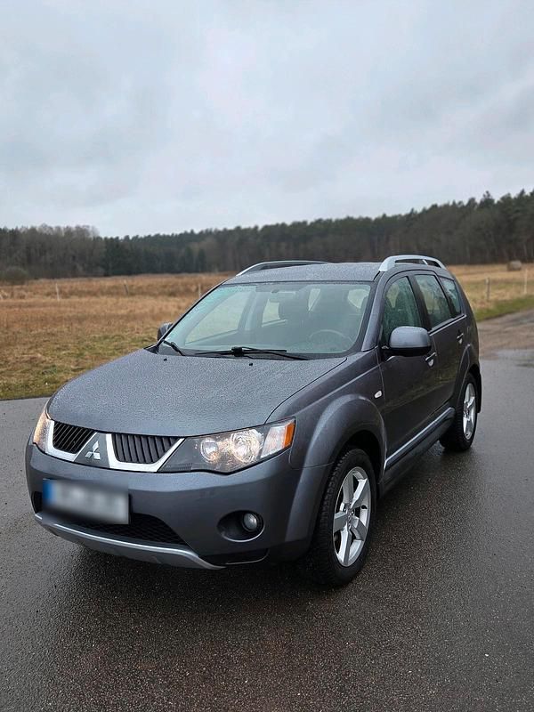 Gebraucht Mitsubishi Outlander 170 PS (125 kW) 2009 Grau SUV