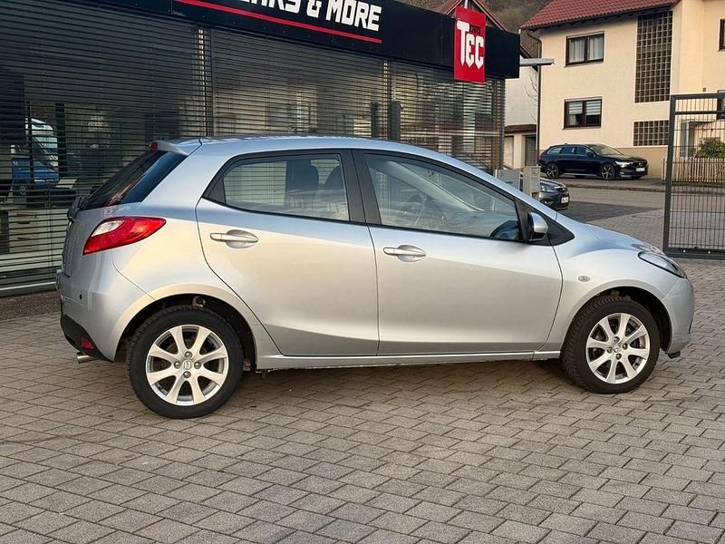 Gebraucht Mazda 2 Independence 75 PS (55 kW) 2008 Silber Kleinwagen