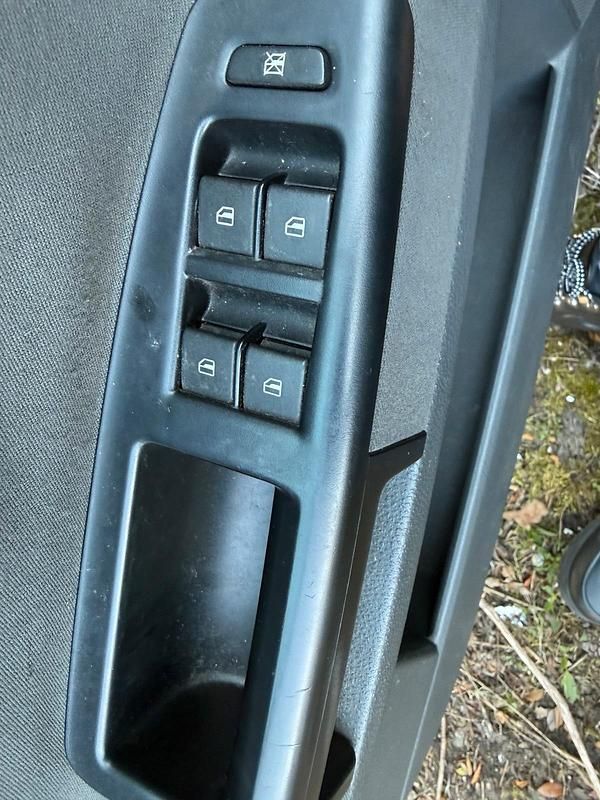 Gebraucht VW Polo 64 PS (47 kW) 2004 Schwarz Kleinwagen