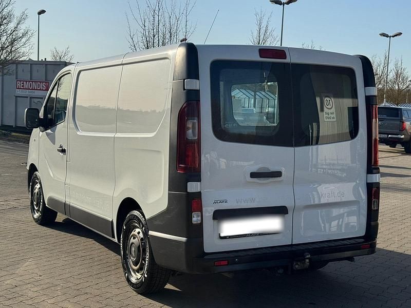 Gebraucht Renault Trafic 120 PS (88 kW) 2016 Weiß Van / Kleinbus