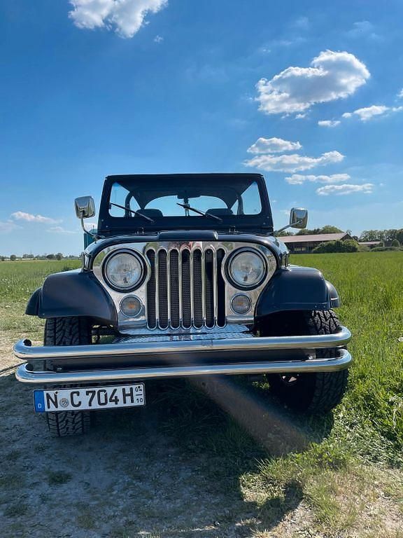 Gebraucht Jeep CJ 106 PS (77 kW) 1984 Schwarz SUV
