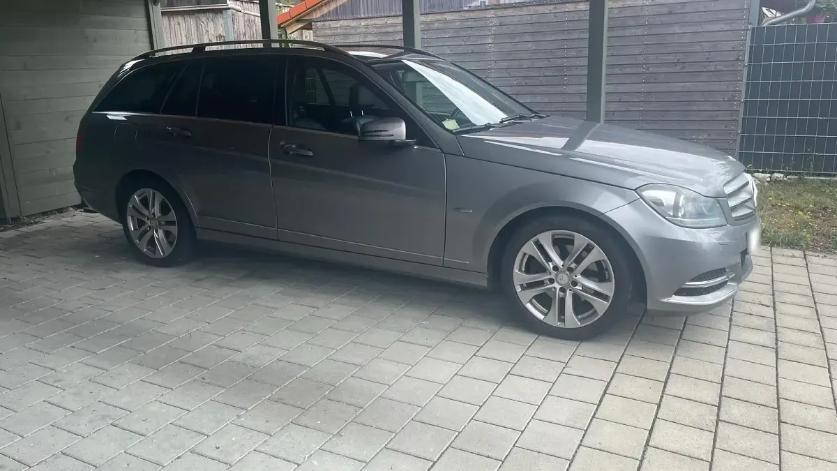 Gebraucht Mercedes C220 Avantgarde 170 PS (125 kW) 2011 Grau Kombi