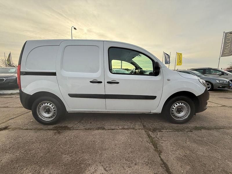 Gebraucht Mercedes Citan 111 110 PS (80 kW) 2017 Weiß Van / Kleinbus