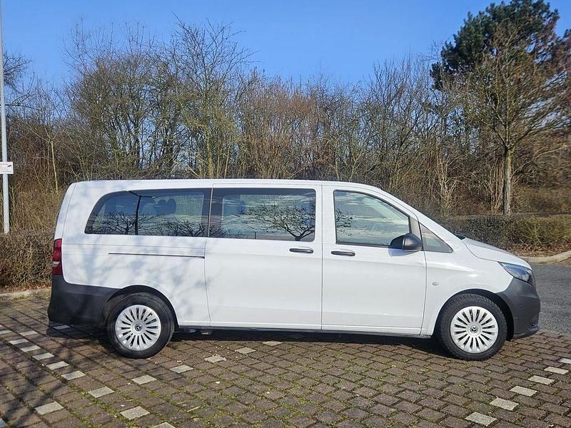 Gebraucht Mercedes Vito 163 PS (119 kW) 2021 Weiß Van