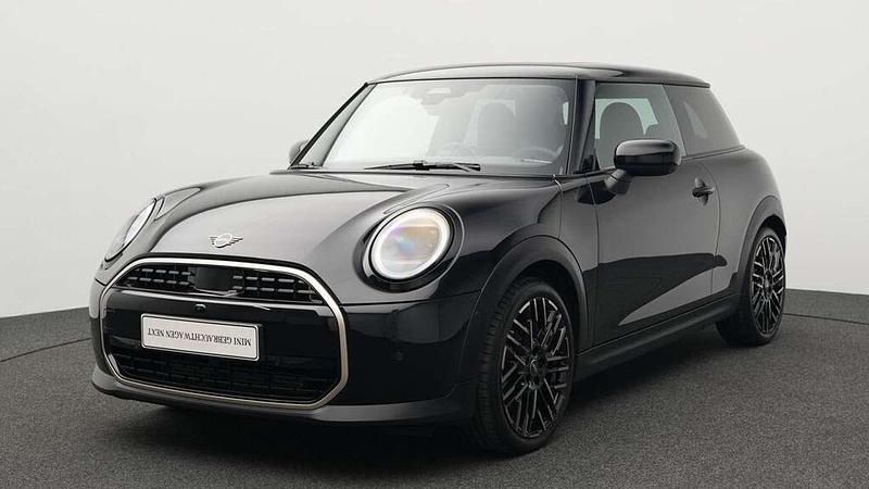 Schwarz Gebraucht 2024 Mini Cooper Favoured Kleinwagen | 27.921 € (Fairer Preis) - Bild 1/4