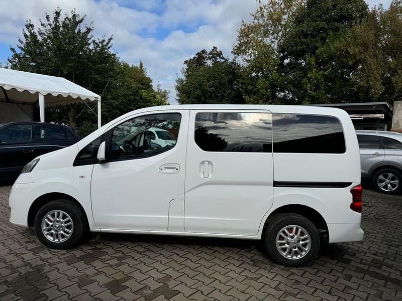 Gebraucht Nissan Evalia Tekna 110 PS (80 kW) 2013 Weiß Van / Kleinbus