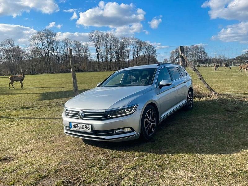 Gebraucht VW Passat R-line 120 PS (88 kW) 2018 Silber Kombi