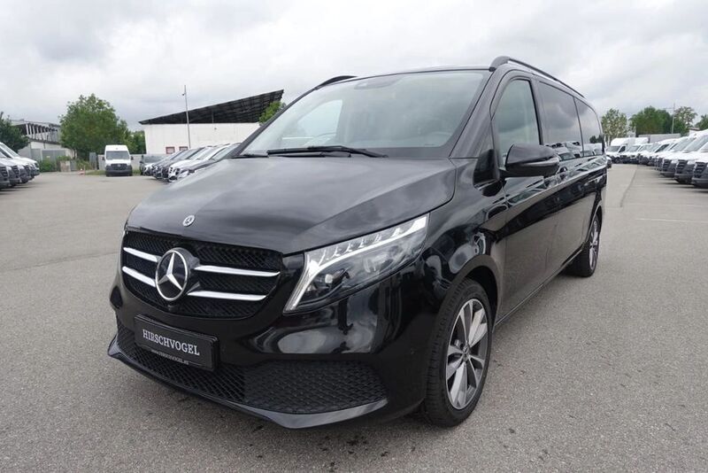 Schwarz Gebraucht 2023 Mercedes V300 Avantgarde Van / Kleinbus | 60.849 € (Fairer Preis) - Bild 1/4
