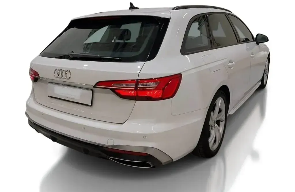 Gebraucht Audi A4 S-Line 204 PS (150 kW) 2023 Weiß Limousine