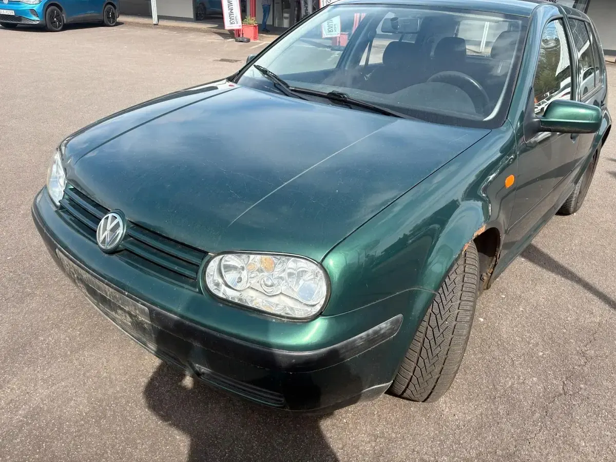 Gebraucht VW Golf III 90 PS (66 kW) 1997 Grün Kleinwagen