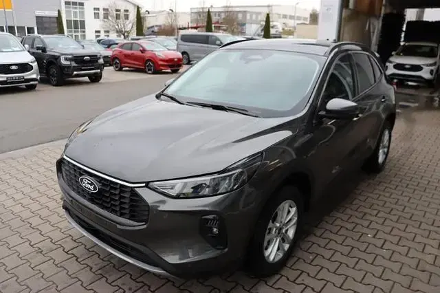 Nowe Ford Kuga Titanium 242 KM (177 kW) 2026 Czarny SUV