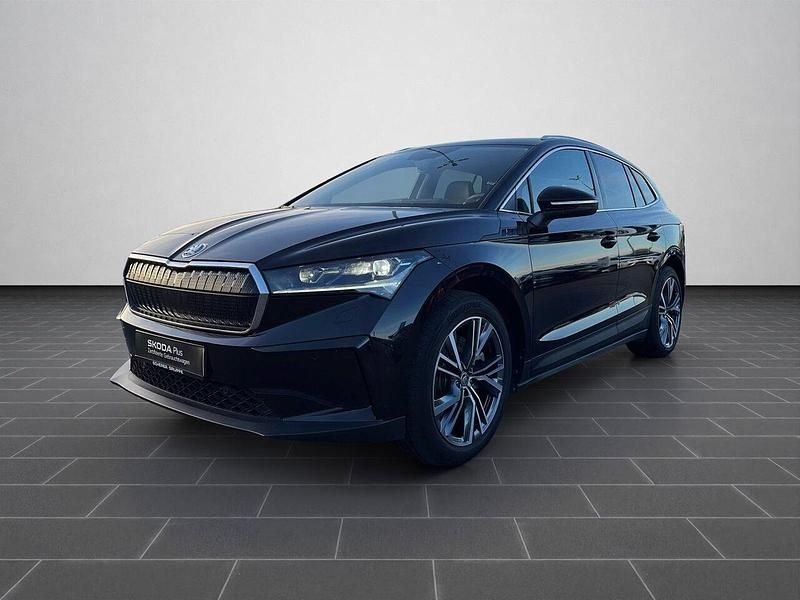 Blackmagic perleffekt (metallic) Gebraucht 2023 Skoda Enyaq iV Loft SUV | 36.990 € (Superpreis) - Bild 1/4