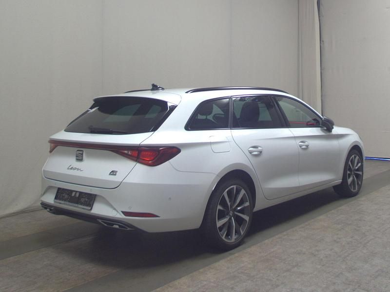 Gebraucht Seat Leon FR-Line 204 PS (150 kW) 2021 Weiss Kombi