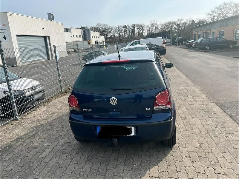Gebraucht VW Polo 64 PS (47 kW) 2007 Blau Kleinwagen