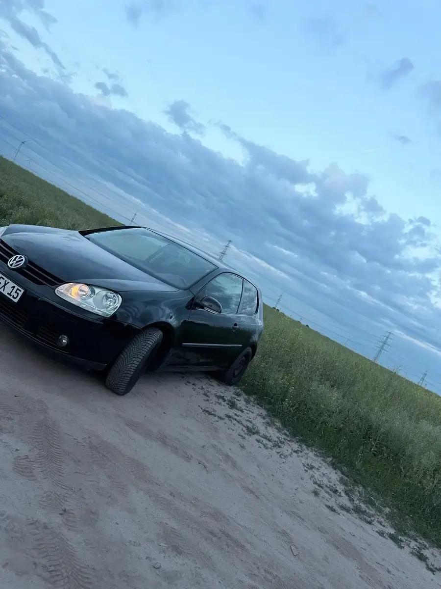 Gebraucht VW Golf V 75 PS (55 kW) 2005 Schwarz Kleinwagen