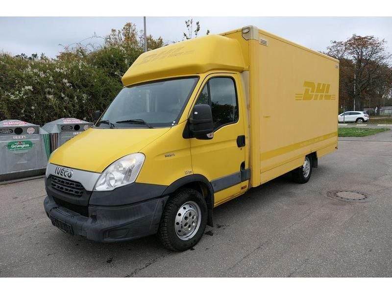 Gelb Gebraucht 2012 Iveco Daily Van | 9.639 € (Etwas zu teuer) - Bild 1/4