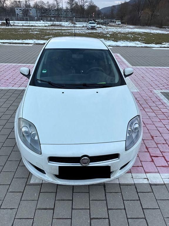 Gebraucht Fiat Bravo Easy 90 PS (66 kW) 2013 Weiß Kleinwagen