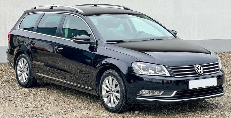 Schwarz Gebraucht 2012 VW Passat Comfortline Kombi | 6.599 € (Fairer Preis) - Bild 1/4