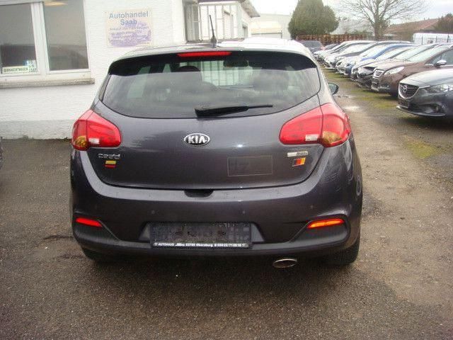 Second-hand Kia ProCeed 128 CP (94 kW) 2014 Gri Hatchback