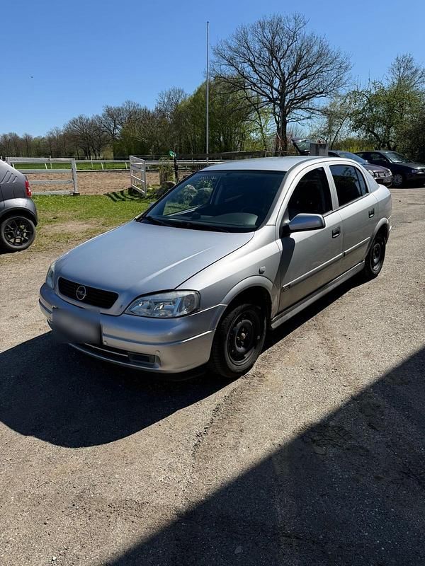 Second-hand Opel Astra 101 CP (74 kW) 1999 Gri Hatchback