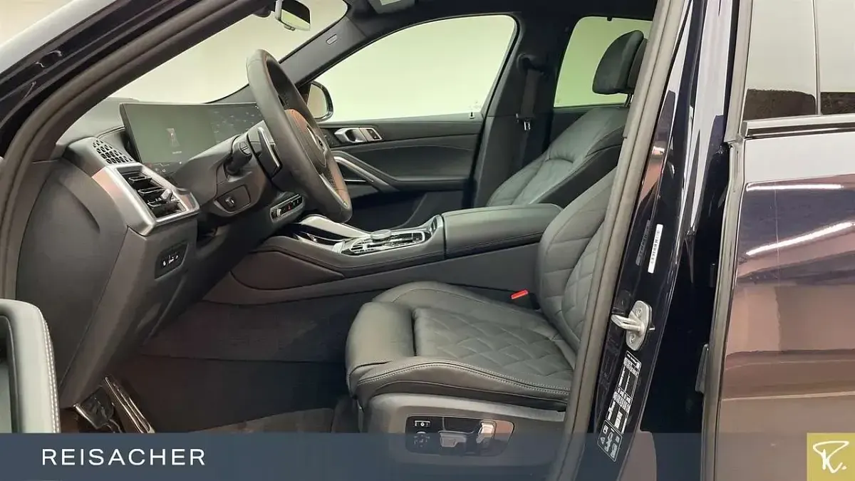 Gebraucht BMW X6 Performance 340 PS (250 kW) 2025 Carbonschwarz metallic SUV