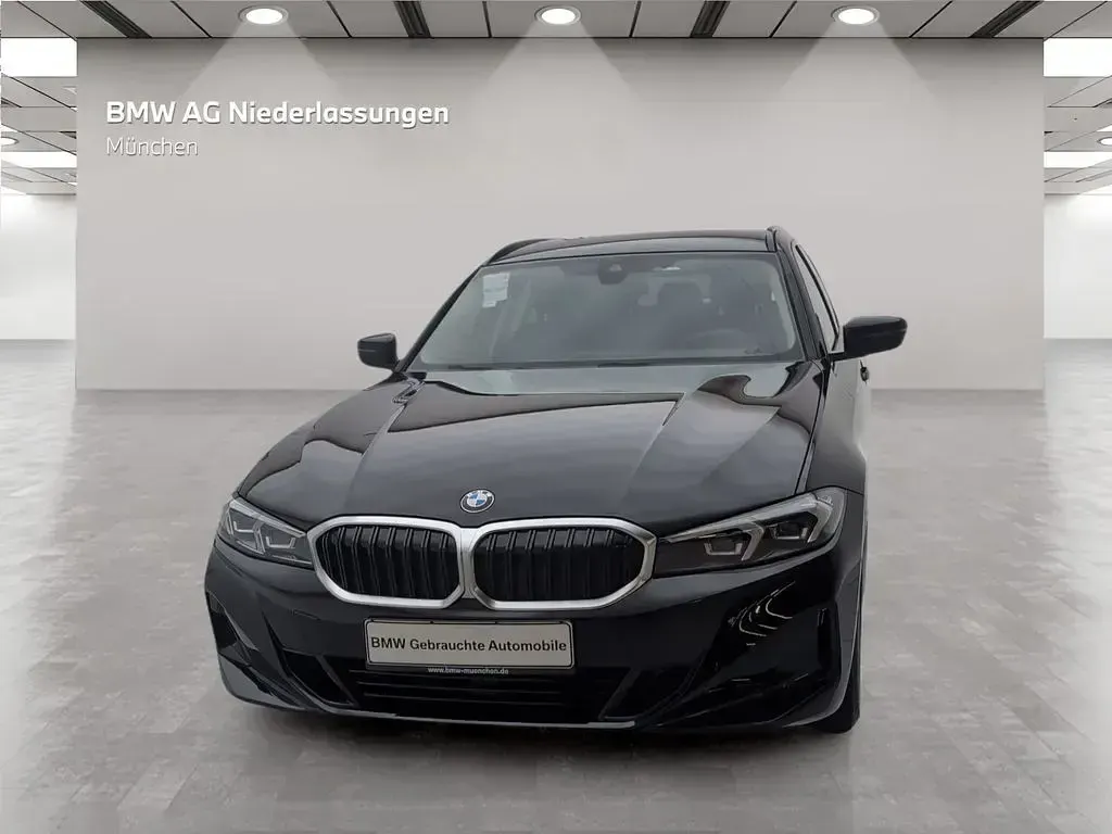 Gebraucht BMW 318 156 PS (114 kW) 2025 Schwarz Kombi